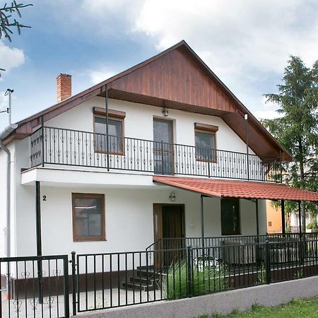 Starlight Apartment Mezőkövesd Eksteriør billede