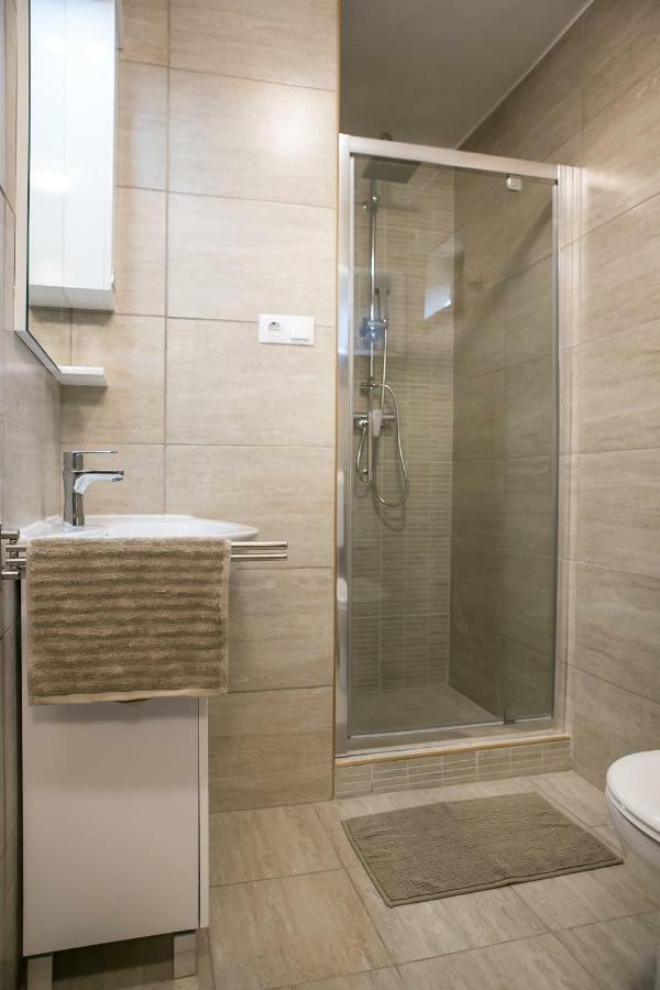 Starlight Apartment Mezőkövesd Eksteriør billede